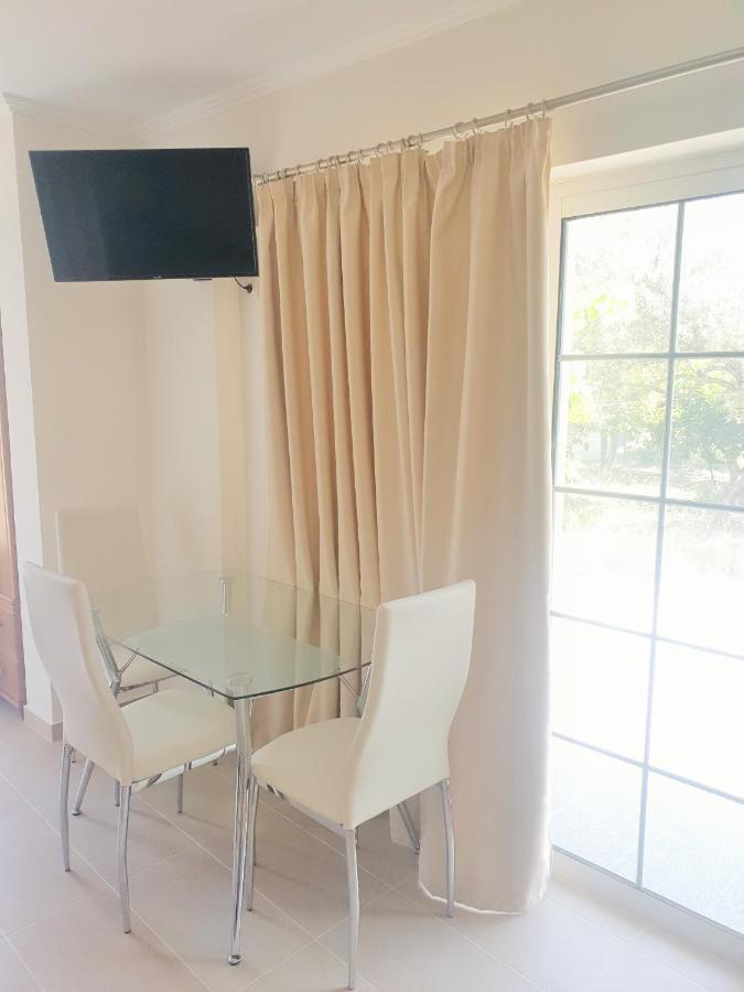 Olive Grove Apartment *